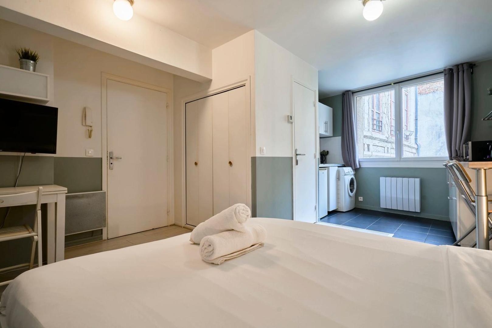Equipped Studio In Vieux-Lille Near Grand Place Buitenkant foto